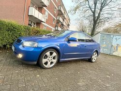 Blau Gebraucht 2003 Opel Astra Coupé | 1.600 € (Guter Preis)