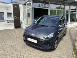 Grau Gebraucht 2025 Hyundai i10 Select Kleinwagen | 17.790 € (Etwas zu teuer)