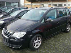 Schwarz Gebraucht 2008 VW Touran Trendline Van / Kleinbus | 1.990 € (Superpreis)