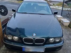 Grün Gebraucht 1997 BMW 520 Limousine | 2.000 € (Guter Preis)