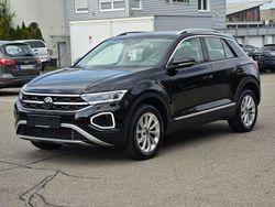 Schwarz Gebraucht 2023 VW T-Roc Style SUV | 28.970 € (Fairer Preis)