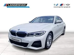 Weiß Gebraucht 2020 BMW 320 M Sport Limousine | 29.931 € (Guter Preis)