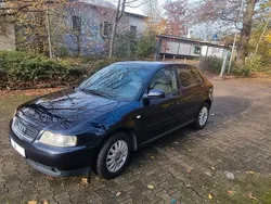 Blau Gebraucht 2001 Audi A3 Attraction Limousine | 1.800 € (Fairer Preis)