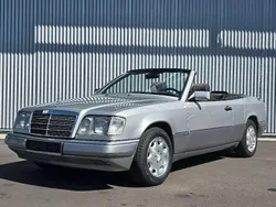 Silber Gebraucht 1995 Mercedes E200 Sportline Cabrio | 13.900 €