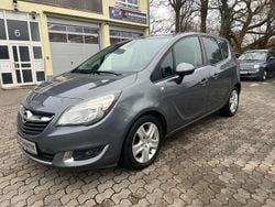 Grau Gebraucht 2015 Opel Meriva Style Van / Kleinbus | 7.400 € (Fairer Preis)