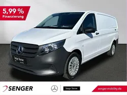 Weiß Gebraucht 2024 Mercedes Vito Van / Kleinbus | 35.046 € (Fairer Preis)