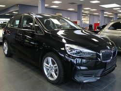 Schwarz Gebraucht 2018 BMW 225 Advantage Kombi | 14.980 € (Fairer Preis)