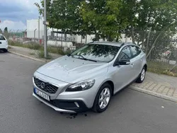 Silber Gebraucht 2013 Volvo V40 CC Kinetic Kombi | 7.890 € (Fairer Preis)