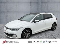 Pure white Gebraucht 2022 VW Golf VIII Active Limousine | 27.930 € (Etwas zu teuer)