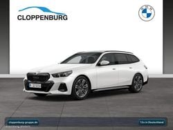 Weiß Neu 2026 BMW 520 M Sport Kombi | 62.720 € (Guter Preis)