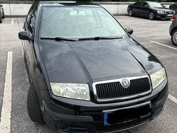 Schwarz Gebraucht 2004 Skoda Fabia Kleinwagen | 2.300 € (Fairer Preis)