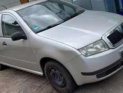 Silber Gebraucht 2004 Skoda Fabia Kleinwagen | 1.450 € (Fairer Preis)