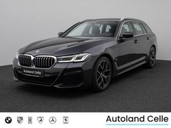 Sophistograu brillanteffekt a Gebraucht 2022 BMW 520 M Sport Kombi | 34.999 € (Guter Preis)