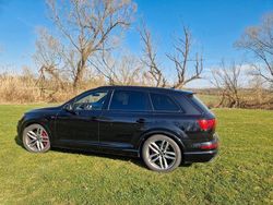 Schwarz Gebraucht 2016 Audi SQ7 Ambiente SUV | 39.200 € (Etwas zu teuer)