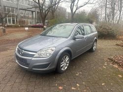 Silber Gebraucht 2007 Opel Astra Edition Limousine | 1.990 € (Superpreis)