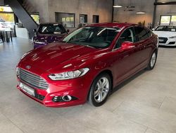 Rubyrot (metallic) Gebraucht 2015 Ford Mondeo Titanium Limousine | 10.480 € (Fairer Preis)