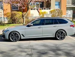 Grau Gebraucht 2022 BMW 540 Kombi | 48.999 € (Fairer Preis)