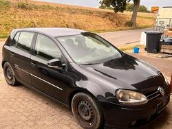 Schwarz Gebraucht 2008 VW Golf V Kleinwagen | 2.600 € (Guter Preis)
