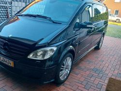 Schwarz Gebraucht 2010 Mercedes Viano Van / Kleinbus | 13.500 € (Etwas zu teuer)