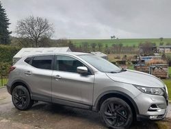 Grau Gebraucht 2018 Nissan Qashqai N-Connecta SUV | 12.500 € (Guter Preis)