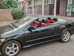 Schwarz Gebraucht 2005 Opel Astra Cabriolet Cabrio | 1.800 € (Superpreis)