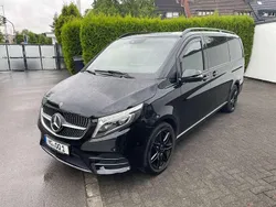 Obsidianschwarz metallic Gebraucht 2020 Mercedes V300 AMG line Van / Kleinbus | 48.999 € (Fairer Preis)