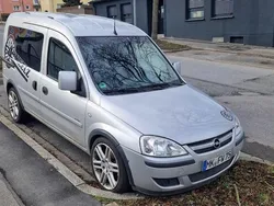 Silber Gebraucht 2005 Opel Combo Van / Kleinbus | 2.350 € (Fairer Preis)