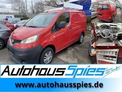 Red (s) Gebraucht 2014 Nissan NV200 Van | 5.490 € (Etwas zu teuer)