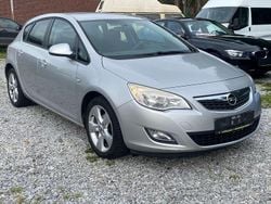 Argonsilber Gebraucht 2010 Opel Astra Edition Limousine | 3.950 € (Guter Preis)