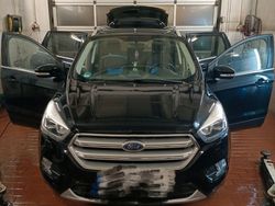 Schwarz Gebraucht 2018 Ford Kuga Trend SUV | 15.999 € (Fairer Preis)