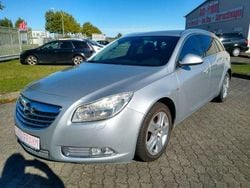 Silber Gebraucht 2011 Opel Insignia Design Edition Kombi | 7.490 € (Teuer)