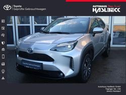 Silber Gebraucht 2023 Toyota Yaris Cross Team SUV | 24.440 € (Fairer Preis)