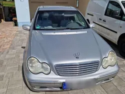 Silber Gebraucht 2001 Mercedes C180 Limousine | 2.000 € (Guter Preis)
