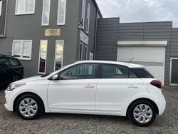 Weiß Gebraucht 2019 Hyundai i20 Select Limousine | 9.900 € (Fairer Preis)