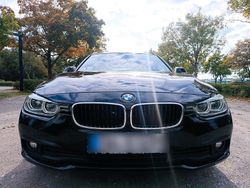 Schwarz Gebraucht 2018 BMW 318 Kombi | 9.500 € (Fairer Preis)