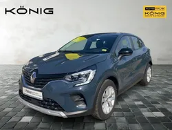 Blau Gebraucht 2023 Renault Captur Equilibre SUV | 20.499 € (Fairer Preis)