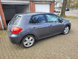 Grau Gebraucht 2007 Toyota Auris Kleinwagen | 3.999 € (Teuer)