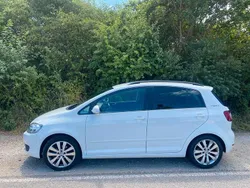 Weiß Gebraucht 2010 VW Golf Plus Team Van / Kleinbus | 5.100 € (Fairer Preis)