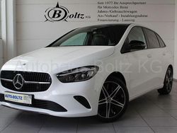 Weiß Gebraucht 2024 Mercedes B200 Progressive Van / Kleinbus | 33.600 € (Fairer Preis)