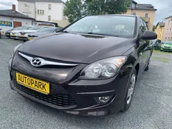 Braun Gebraucht 2010 Hyundai i30 Classic Limousine | 5.790 € (Teuer)