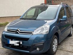 Blau Gebraucht 2018 Citroën Berlingo PureTech Van / Kleinbus | 9.333 € (Superpreis)
