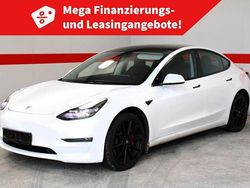 Weiß Gebraucht 2022 Tesla Model 3 Performance Limousine | 38.999 € (Etwas zu teuer)