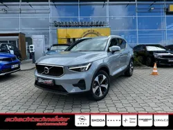 Vapour grey Gebraucht 2024 Volvo XC40 Core SUV | 39.490 € (Fairer Preis)