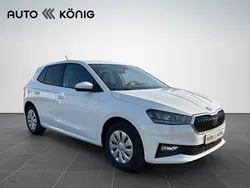 Weiß Gebraucht 2024 Skoda Fabia Selection Limousine | 18.990 € (Guter Preis)