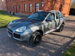 Grau Gebraucht 2008 Porsche Cayenne Turbo SUV | 8.100 €