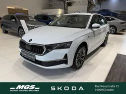 Moonweiss metallic Neu 2025 Skoda Octavia Tour Limousine | 39.450 € (Teuer)