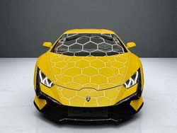 Gelb Gebraucht 2024 Lamborghini Huracán | 268.900 €