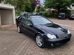 Schwarz Gebraucht 2006 Mercedes C200 Kombi | 1.500 €