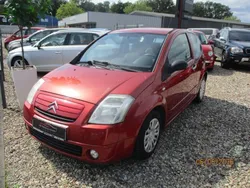 Rot Gebraucht 2005 Citroën C2 Comfort Kleinwagen | 1.999 € (Etwas zu teuer)