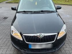 Schwarz Gebraucht 2014 Skoda Roomster Van / Kleinbus | 4.950 € (Etwas zu teuer)